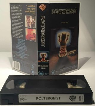 POLTERGEIST 1982 VHS video Spielberg NOT EX RENTAL.  MGM RARE 3
