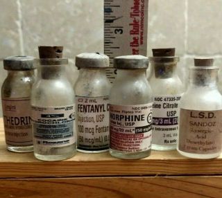 6 Old Hypodermic Vials - Cocaine,  Morphine,  Lsd,  Fentanyl,  Methedrine,  Caffeine,  1 - 3 Mg.