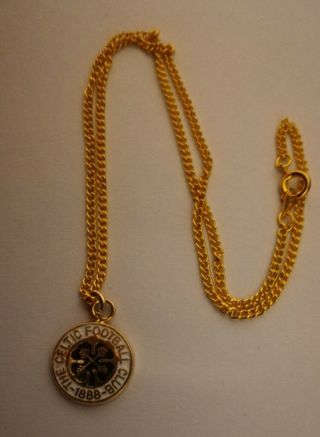Rare 1960s Celtic Fc Chain Necklace (white Background)