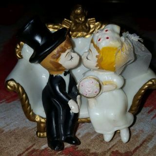 Vintage 1970 Wilton Bride Groom On Bench Kissing Wedding Cake Topper