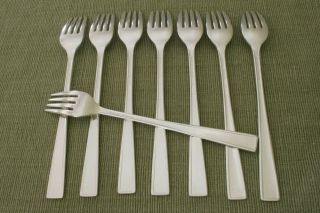 INAUGURATION National Silver Co.  silverplate 8 GRILLE FORKS 7 3/4 