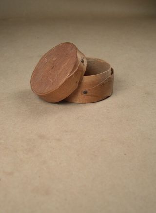 Old Miniature Round Wooden Box Finger Lap