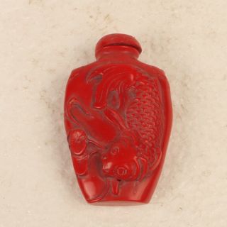China Exquisite Red Coral Hand Carved Fish Snuff Bottle Qm060