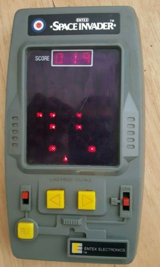 Rare Vintage Entex Space Invader Handheld Electronic Game -
