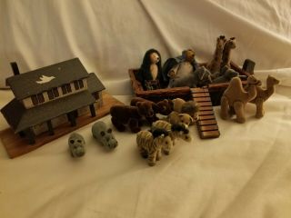 Gantz Cottage Miniture Collectibles Noah 