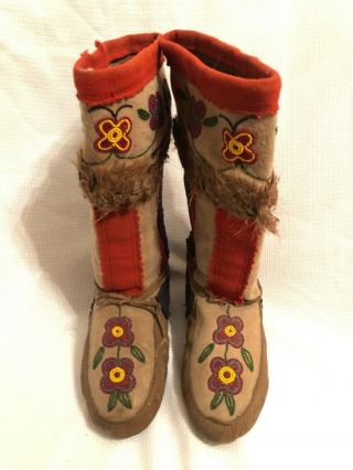 Antique Vintage Native American Beaded Moccasin Boots - Fur - Glass Beads - Felt