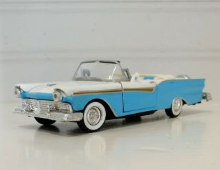 Ford Fairlane Convertible W/continental Tire Kit By Road Champs Rare Diecast Car