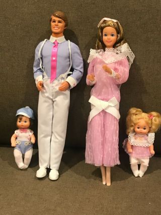 Vintage 1984 Mattel The Heart Family Mom Dad Babies Twins 9439 Barbie 1984