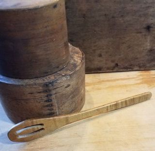 Antique Primitive Hand Carved Wood Slotted Paddle Tiger Maple Early 1900 