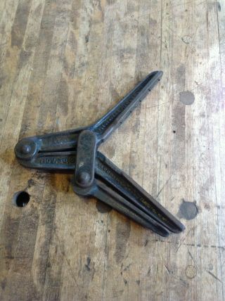 Antique/vintage Woodworking J.  L.  Taylor Right Angle Cam Draw Miter Clamp