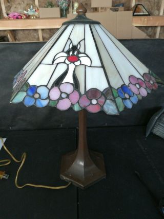 Rare Looney Tunes Lamp Bugs Bunny,  Sylvester,  Tweety Bird Tiffany Stained Glass