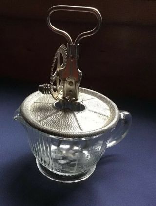 Antique Egg Beater W/ Measuring 2 Cup Glass Bowl A &j Usa 1923 Farmhouse Fresh
