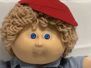 Vintage 1985 Cabbage Patch Doll.  Tan Long Loop Head Mold 5 Body Tag P