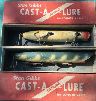 2 Vintage Stan Gibbs Cast A Lure Large Wood 7 " & 6.  5” In Boxes