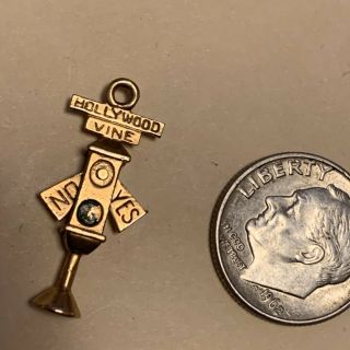 RARE Vintage 14K Yellow Gold 2g Hollywood & Vine Charm W/ Moving Stop Go Yes No 2