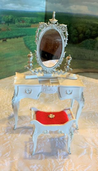 Vintage Barbie Susy Suzy Goose Furniture Vanity / Mirror / Bench
