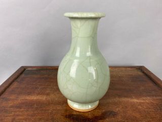 18th/19th C.  Chinese Crackles - Type (geyao) Vase