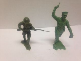 Vintage Louis Marx Rare Green Russian Soldier 5.  5 " Marvel 1960 