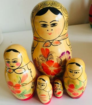 Vintage Russian Wood Nesting Dolls Set 5 Babushka Beauties Signed