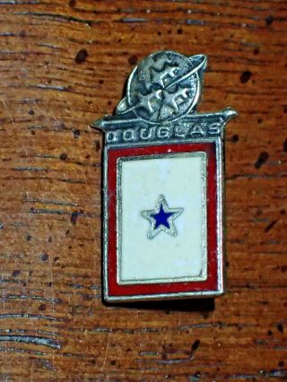 Rare Wwii Us Son In Service / Blue Star Mother Pin Douglas Aircraft Company Vg,