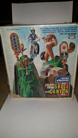 Rare Vintage 1975 Evel Knievel Escape From Skull Canyon Playset
