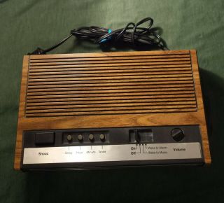 Vintage GE 7 - 4630B General Electric Wood Grain AM/FM Digital Radio Alarm Clock 2