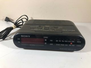 Sony Dream Machine Icf - C243 Am Fm Alarm Clock Radio Black And