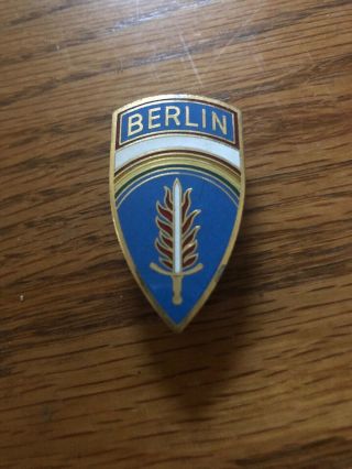Berlin Command Military Veteran Us Army Germany Hat Pin Rare 