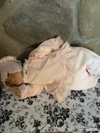 Vintage 1983 Lee Middleton First Moments Baby Girl Doll Sleeping Realistic Vinyl 2