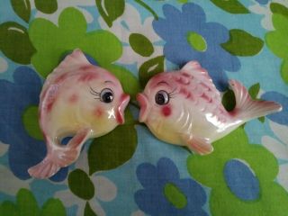 Rare Vintage 50’s Set Of 2 Norcrest Ceramic Kissing Fish Pink Wall Hanging Japan
