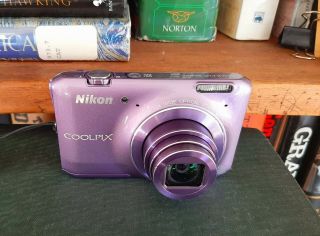 Nikon Coolpix S6400 16.  0mp Digital Camera/videocam Rare Purple