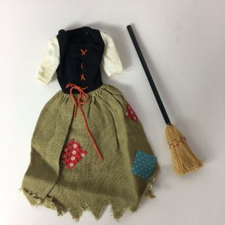 Vintage Barbie: 1964 Little Theatre “poor Cinderella” Barbie Dress & Broom 0872