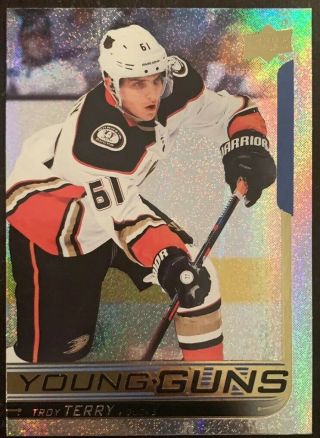 2018 - 19 Upper Deck Troy Terry Rookie Speckled Rainbow Foil Young Guns 239 Rare