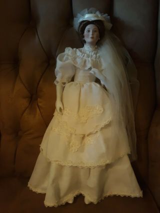 Vintage Classic bride of the century,  Flora,  18 inch 1991 2