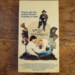 Diggin Up Business Vhs 1990 Comedy Cfp Video Billy Barty Linnea Quigley Rare
