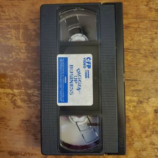 Diggin Up Business VHS 1990 Comedy CFP Video Billy Barty Linnea Quigley Rare 3
