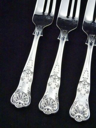 6 HEAVY VINTAGE SILVER PLATED KINGS QUEENS PATTERN CAKE FORKS 5.  25 