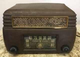Antique Bakelite 1946 General Electric 202 Art Deco Tube Vintage Radio