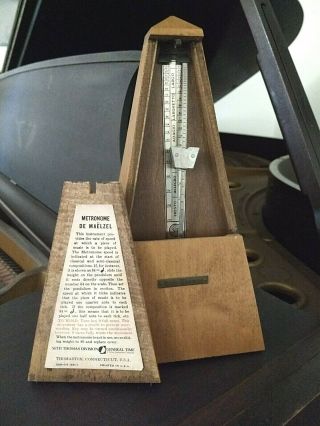 Vintage Seth Thomas Wooden Metronome 10 E899 - 575 Iss - 2 De Maelzel With Key