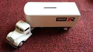 Rare Vintage Ertl 1937 Ford Tractor Trailer Bank Ryder Trucking With The Big " R "
