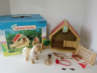 Sylvanian Families Tomy Stable Complete Epoch Calico Critters Rare
