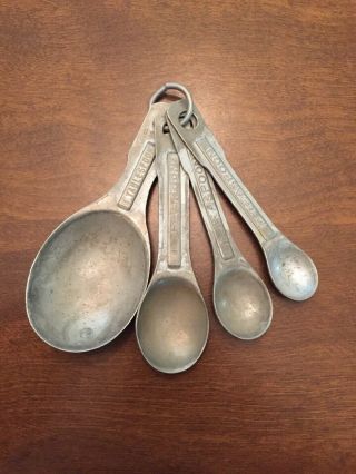 Rare Vintage Aluminum Measuring Spoon Set 1/4 - 1 On Metal Ring U.  S.  St’d
