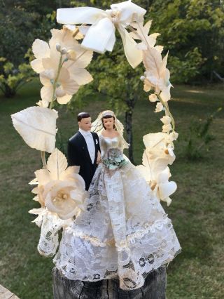 Vintage Bride And Groom Cake Topper Wedding Cake Decoration Chalkware Bride