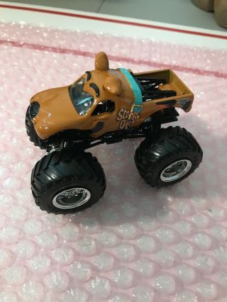 Rare Authentic Scooby - Doo Hot Wheels Monster Jam Truck 1/64 Scale