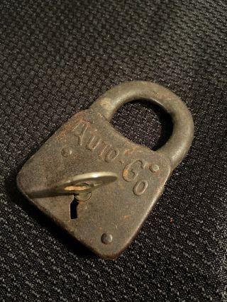 Rare Antique Cast Iron Auto Go Pad Lock With Key
