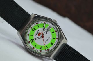Vintage Seiko 5 Day Date 17 Jewels Automatic 6309 Movement Wrist Watch 3