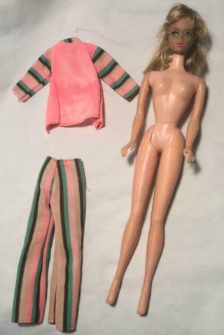Vintage 1967 Barbie Doll With 1 Outfit