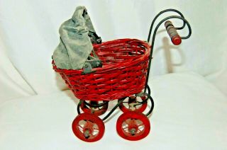 Vintage Small Wicker Baby Doll Stroller/carriage