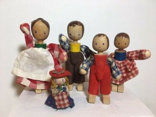 Vintage Wood Dollhouse Family Of Five