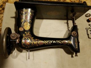 Antique Singer Sewing Machine Red Eye Serial No.  G3224562 (doesn 